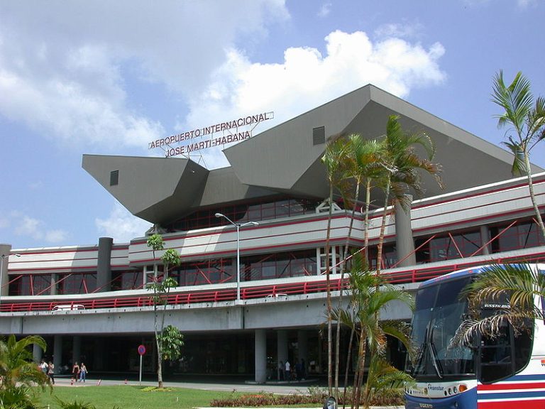 Aeropuerto-Internacional-Jose-Marti